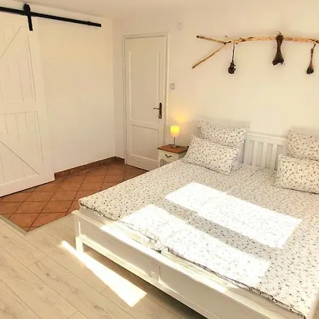 Napkert Apartman Pensjonat *