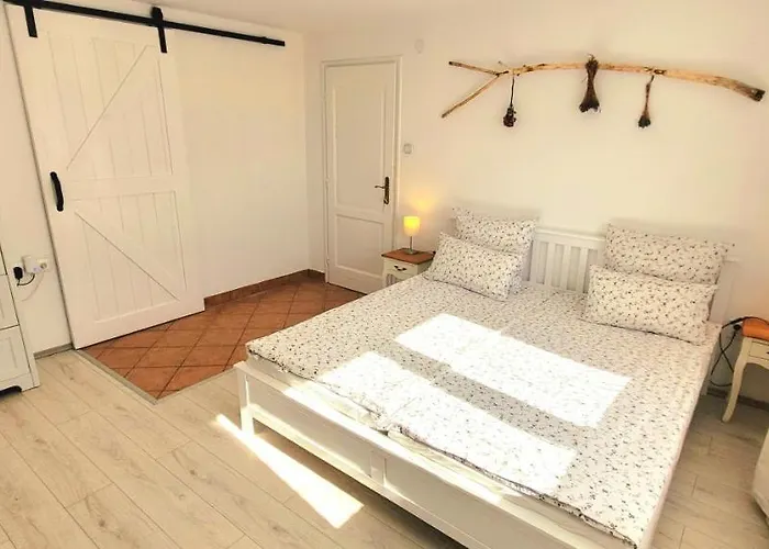 Napkert Apartman Pensiune 3*