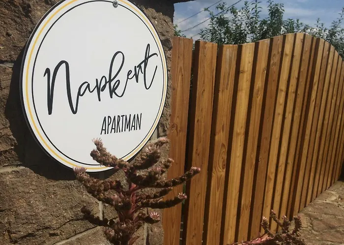 Pensiune Napkert Apartman